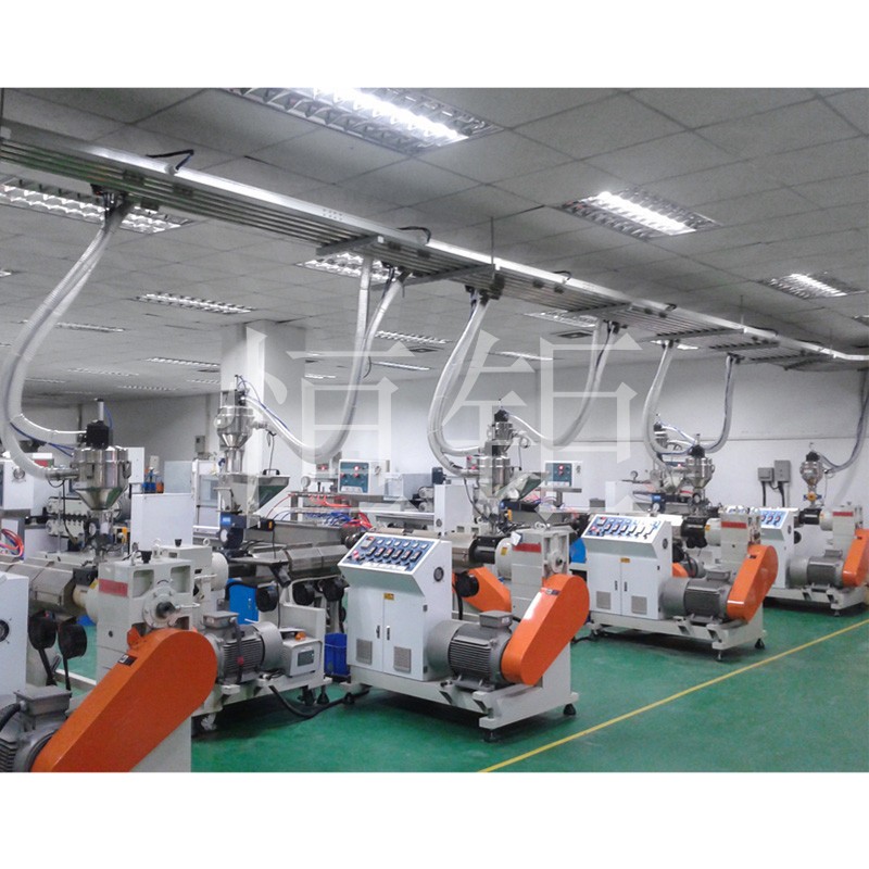 塑料除濕干燥機的新技術和創新發展趨勢